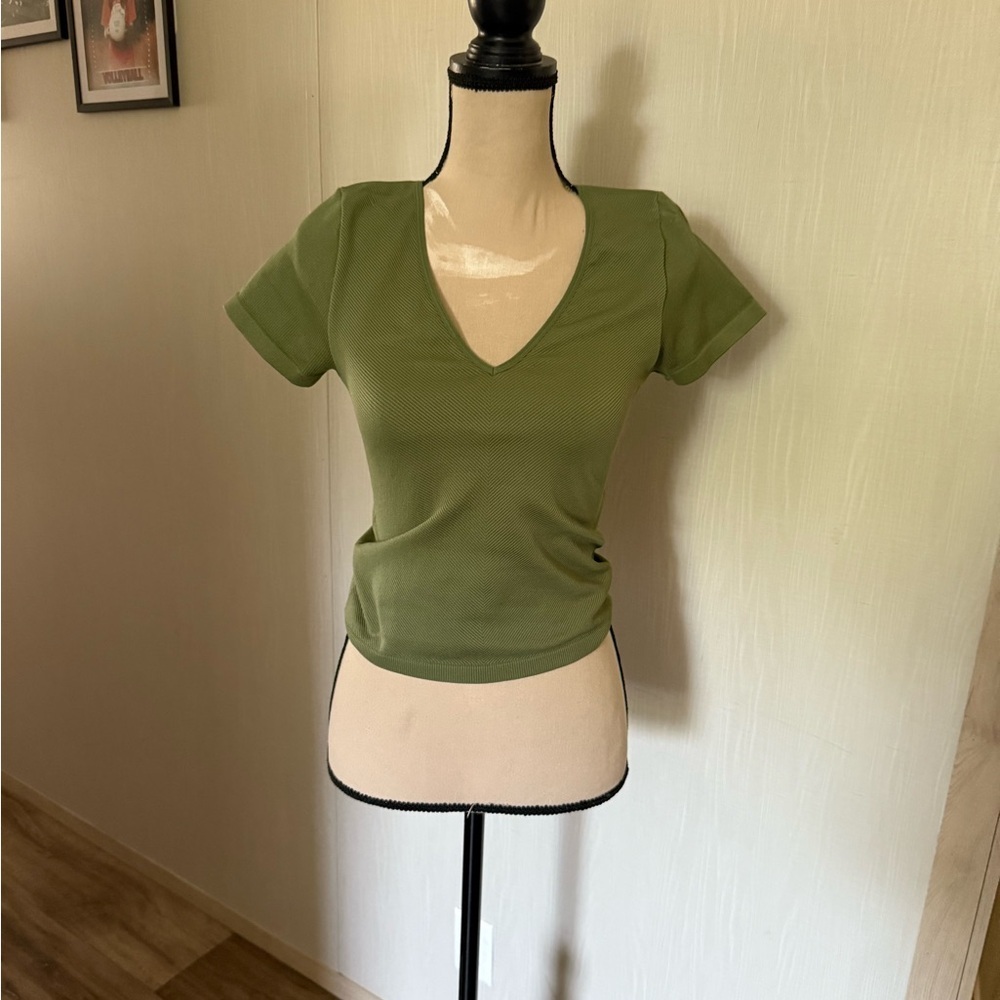 Body Central Beige Ruffled Top - Picture 2 of 4